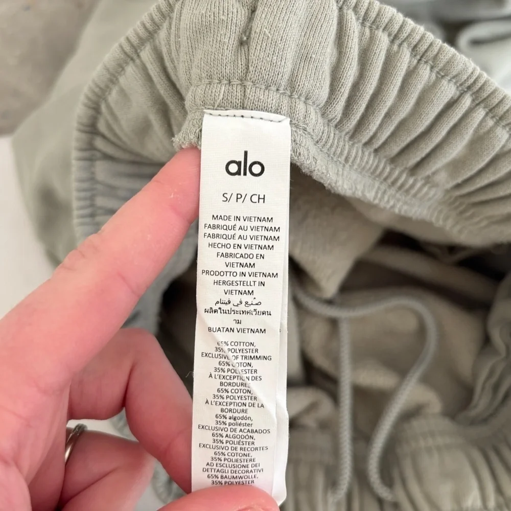 ALO Yoga excellent no